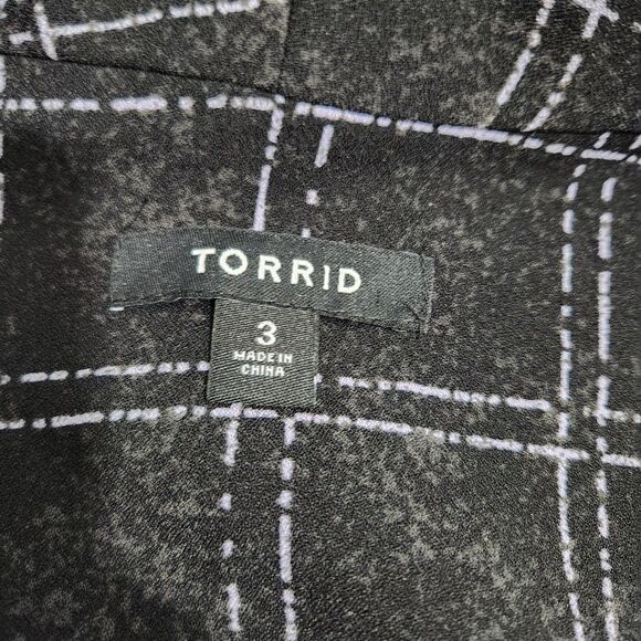 Torrid Crop Blazer Womens 3X Crepe Black Plaid Ruched Sleeve Open Front Witchy - Picture 6 of 12
